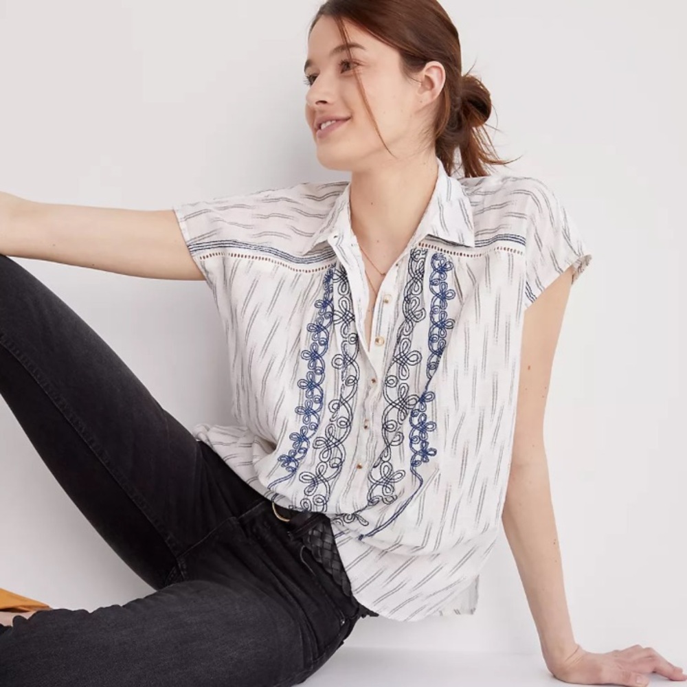 Anthropologie Pilcro Embroidered Sleeveless Shirt Size XS